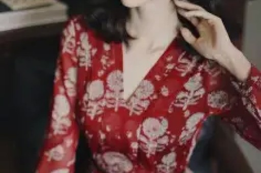 乔治男孩怒斥朵丽特的父亲节帖子：离婚风波中的社交媒体交锋