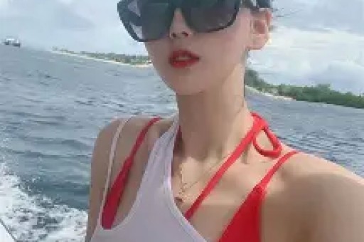51岁刘恺威新恋情曝光！离婚后女友越找越小新欢被指像00后