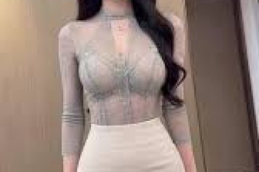 45岁胡杏儿蓝透人鱼裙大秀身材首度回应老公夜店偷食事件格局真大