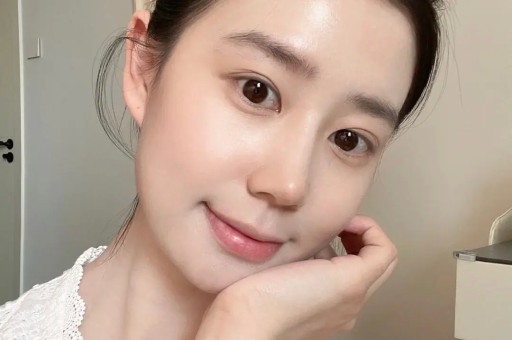 赵丽颖421页PDF揭秘：从普通女孩到顶级明星的蜕变