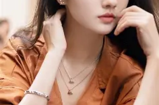 51岁无妻无子、黑料不断何炅人气下滑地位依旧牢不可破