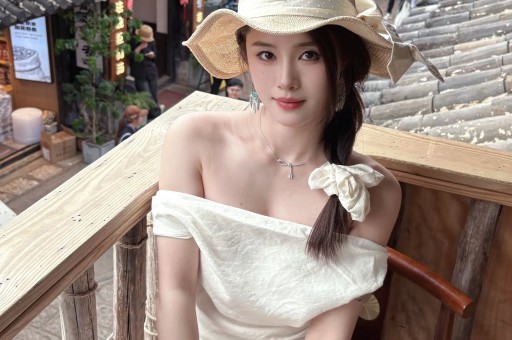 “女网红晚晚带货翻车”上热搜网友替她尴尬乱象该管管了