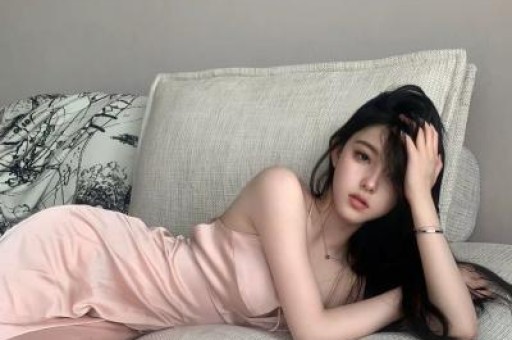 秦俊杰飞凡恋情被曝光两人疑似同居都是张艺谋门生